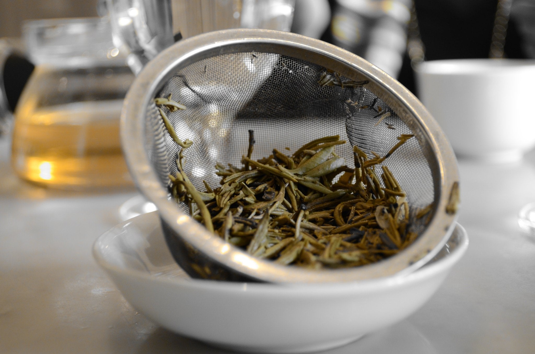 The New Trend of Meditating with Tea (Explained!) - The Artment