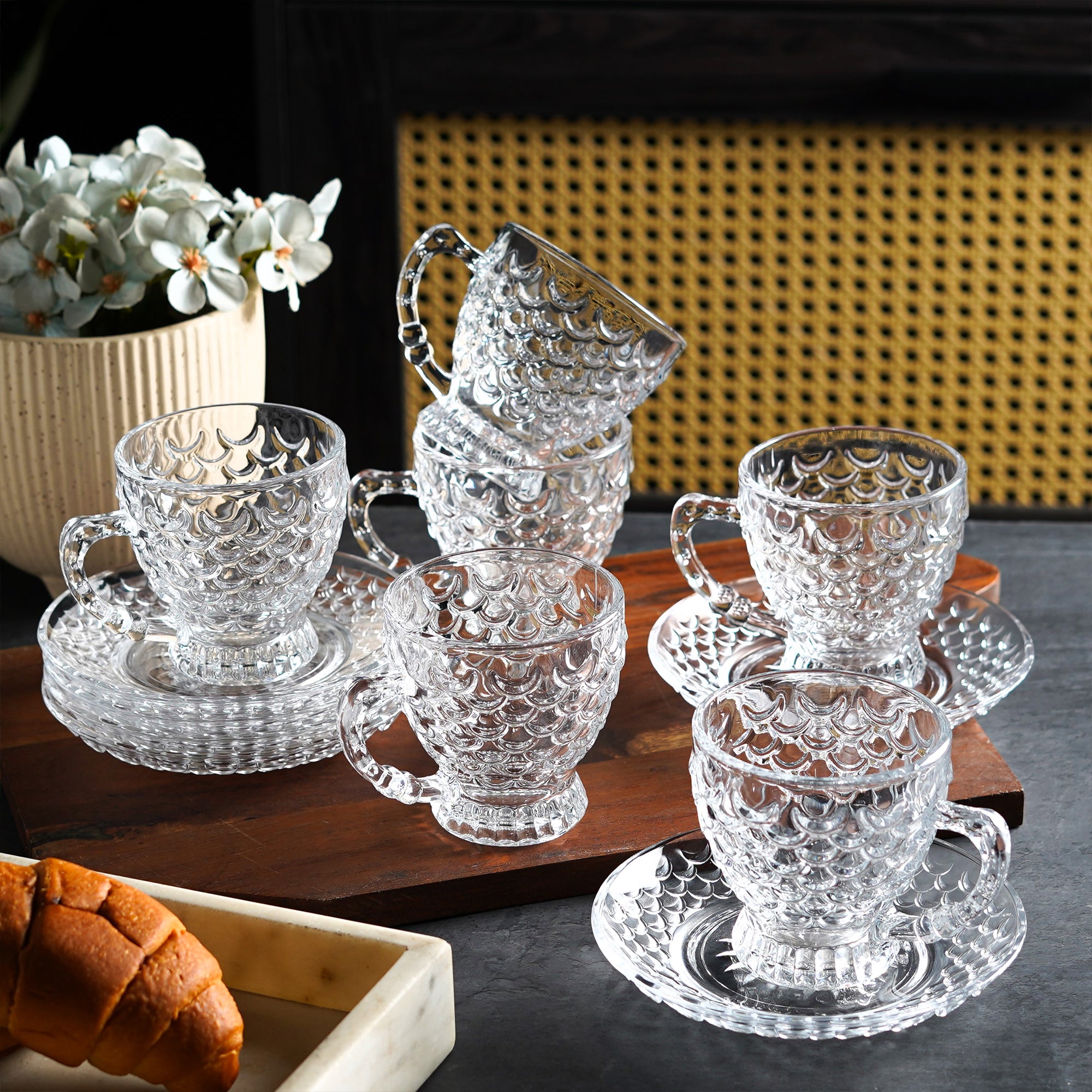 Surreal Fun Fish Glass Cup Set