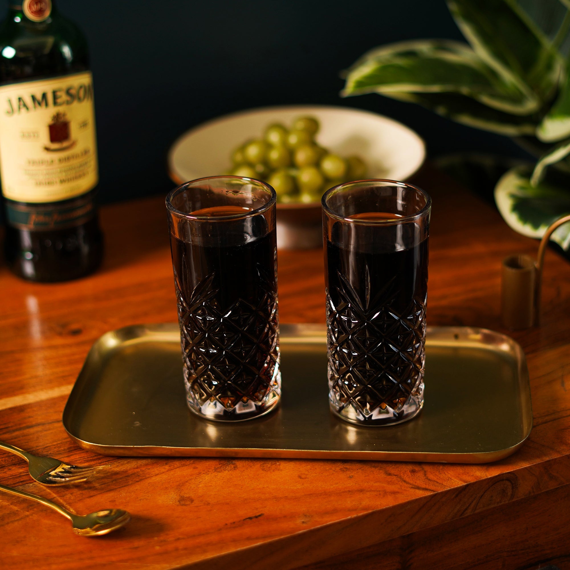 Chic Long Glasses - The Artment