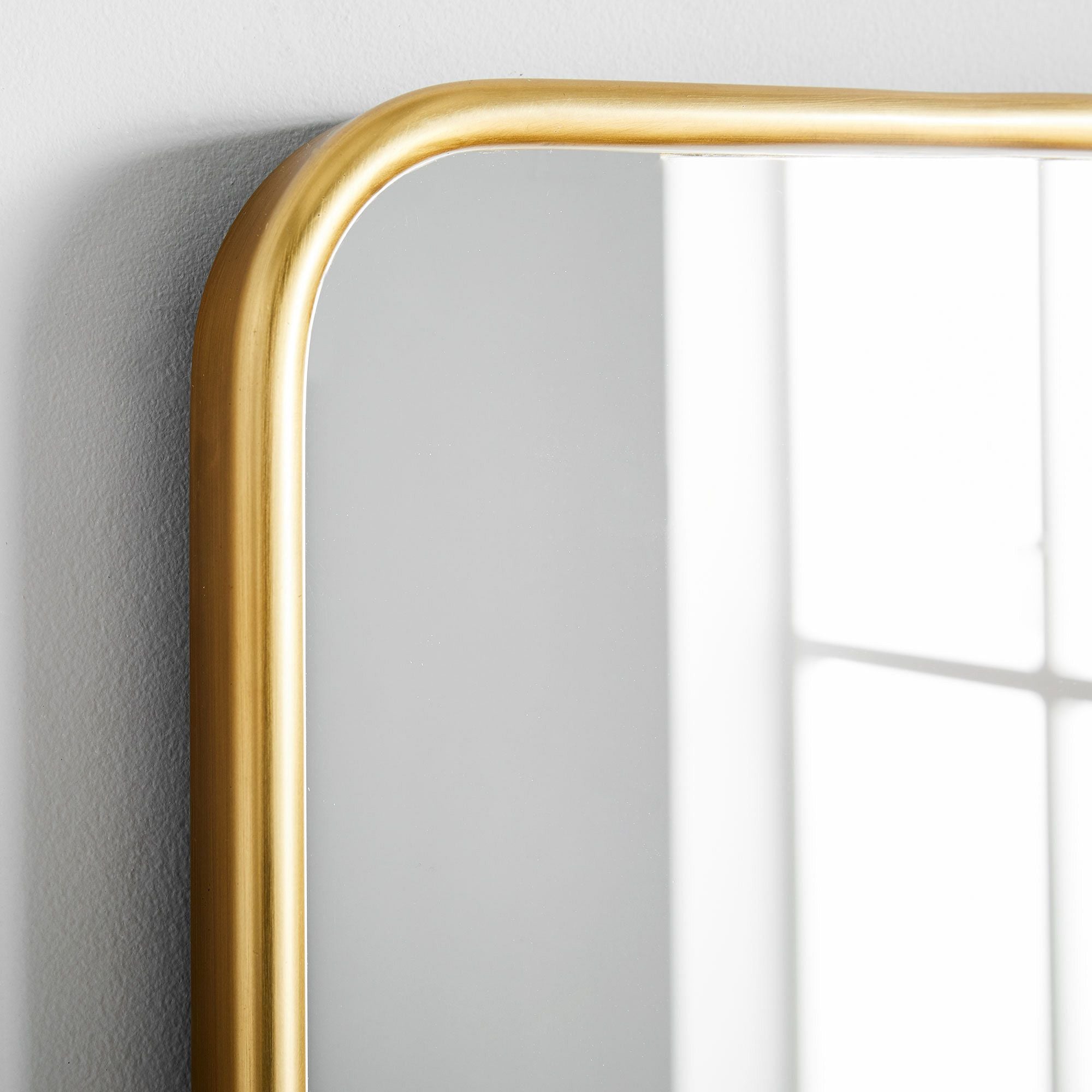 Streamline Wall Mirror - The Artment
