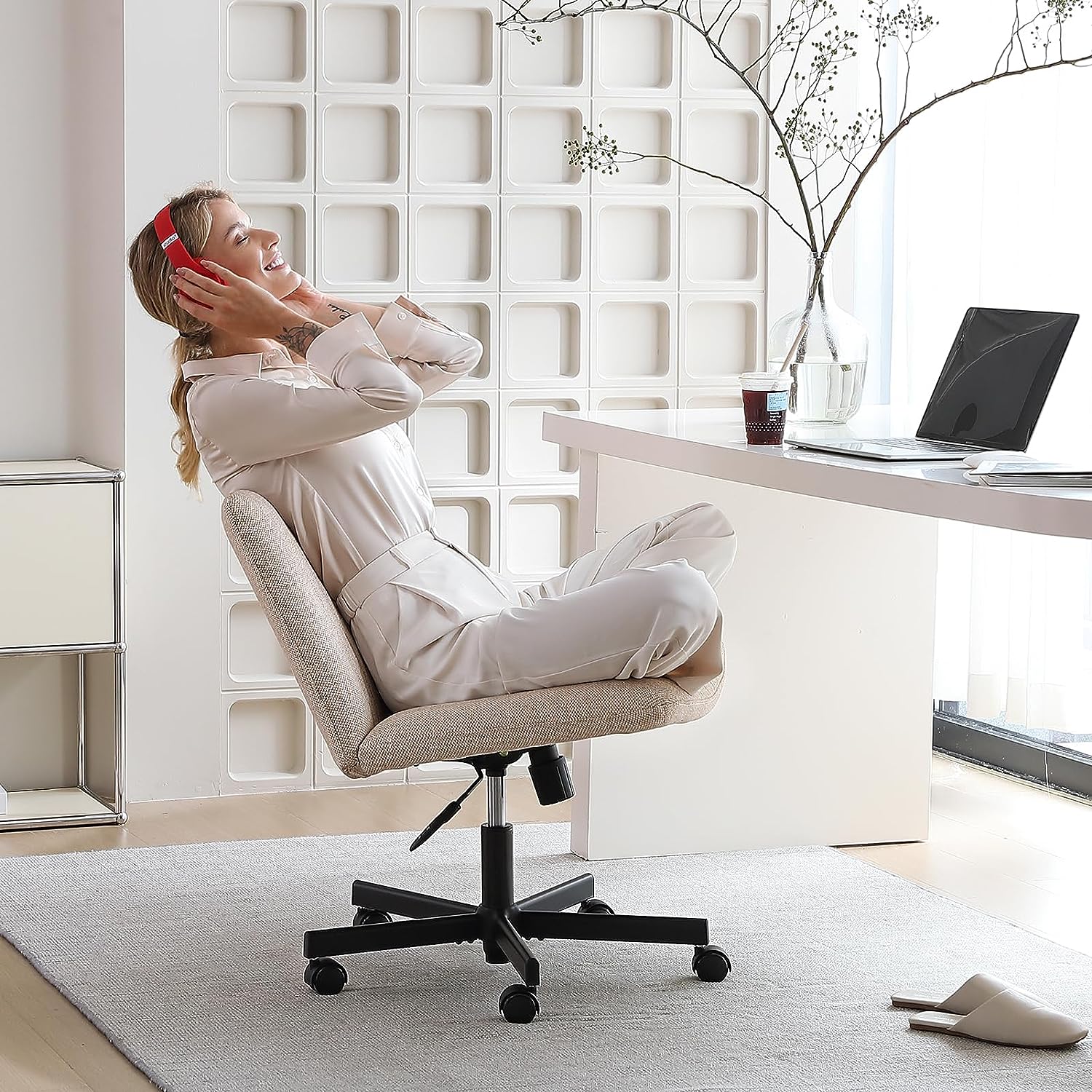 The Criss Cross Chair - The Artment